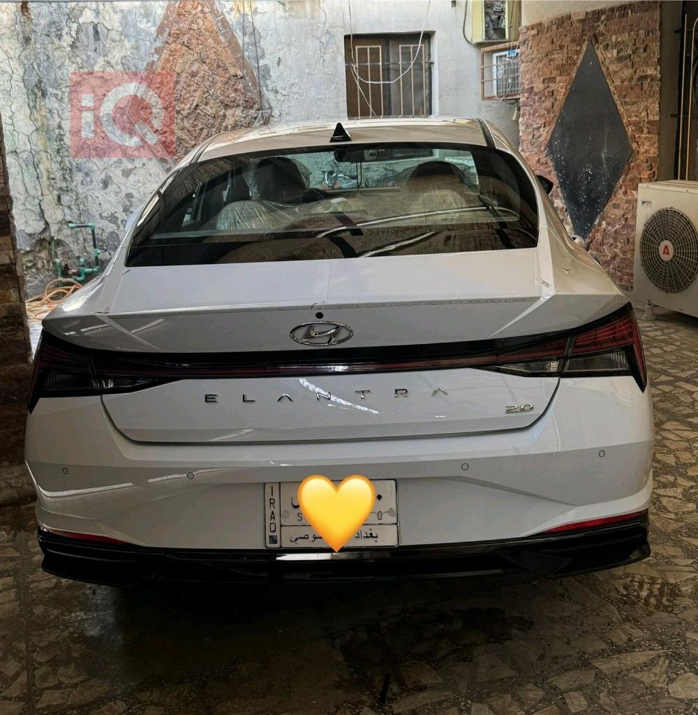 هیوندای ئەلەنترا